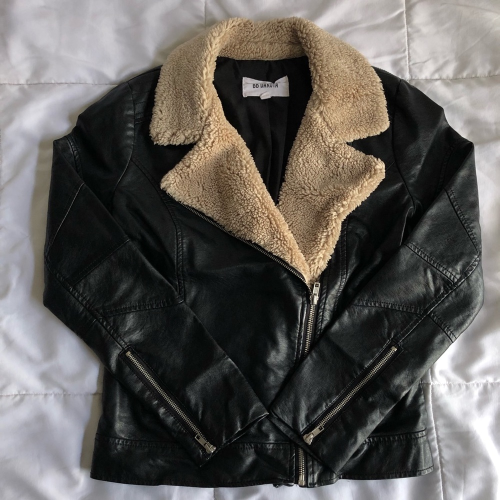 BB DAKOTA Faux Leather Jacket. Size XS